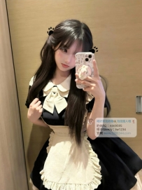 幼齒蘿莉學生妹：小歐162.C.45.18歲 可萌可禦 完美極品