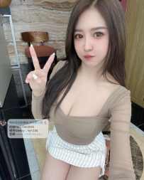 大奶援交妹：莫妮卡162/E/46/24歲 性感爆乳辣妹個性很open火辣