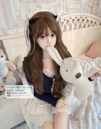 可愛學生妹：晚晚158.C.45.20歲 可愛到像模型 臉蛋精緻不現實