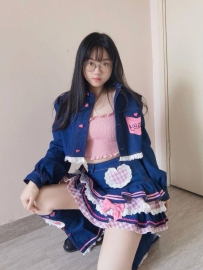 台中學生外約：糖糖158.B.45.19歲 呦呦小蘿莉 第一天報班