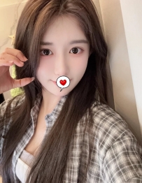 台中外送茶：昕昕160.D.47.24歲 美麗新人女孩 擁有清純的外表