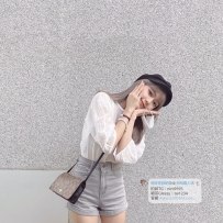 台中外送茶推薦：檸檬165.D.46.24歲 長腿身姿好 清純可愛