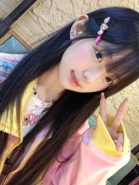 高雄蘿莉送茶：可棠156.C.19歲 可愛小隻馬 話甜人黏人更甜