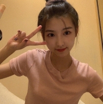 台北外送茶：君君160.C.45.25y 在高級護膚坊幫女生做臉工作